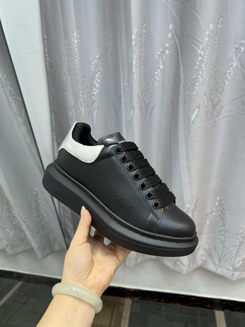 Alexander Mcqueen Casual Shoes